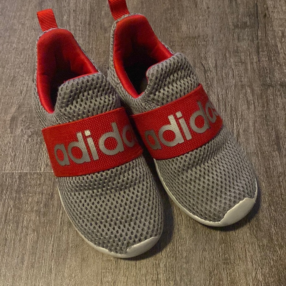 Adidas tennis shoes